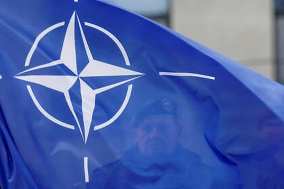 Политолог Асафов: НАТО не будет закрывать небо над Украиной