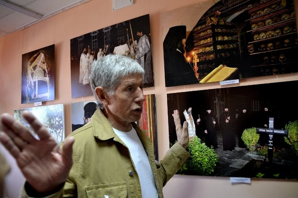 На встрече греческий фотохудожник Костас Асимис рассказал немало интересных историй. Фото: Николай БАБАЯНЦ.