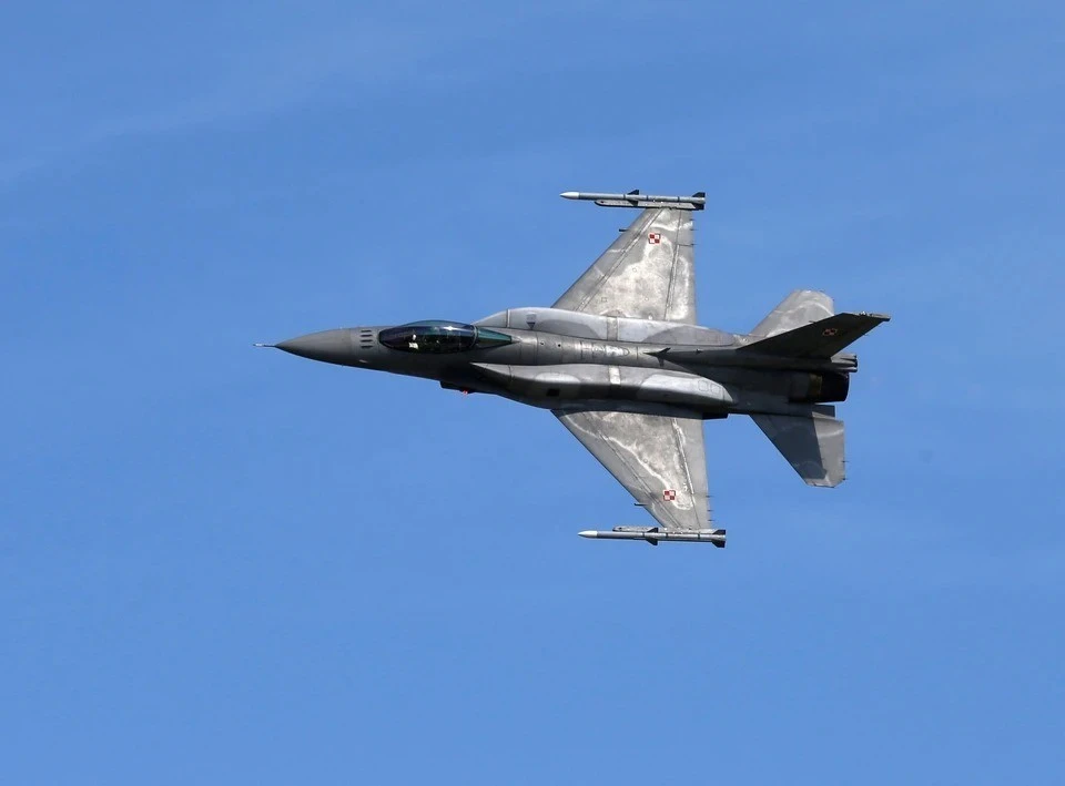 Zeit: ВС России ударили по украинским аэродромам, предназначенным для F-16