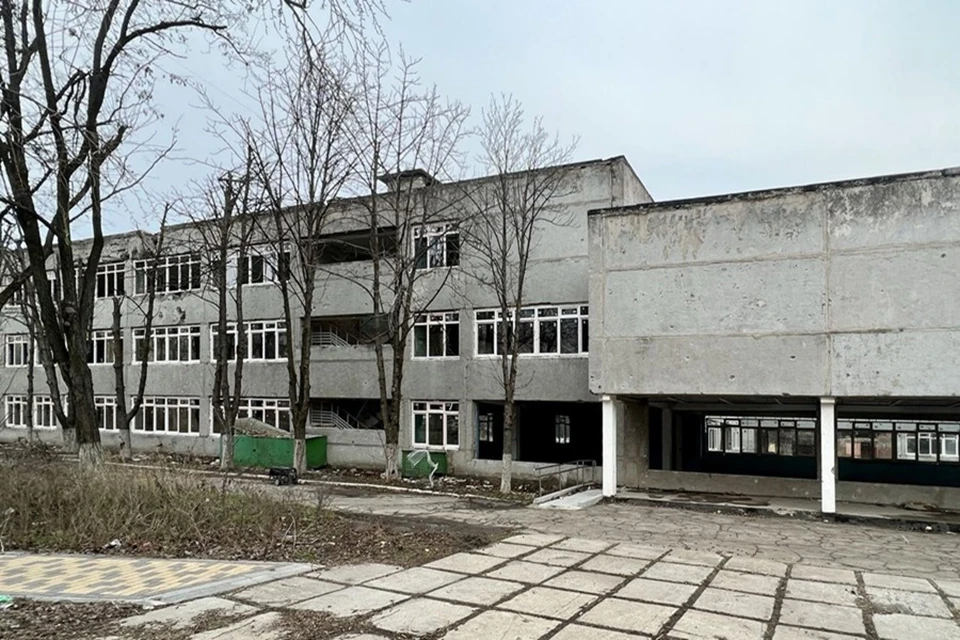 Московская область продолжает ремонт школы в Орджоникидзевском районе Мариуполя. Фото: Администрация Мариуполя