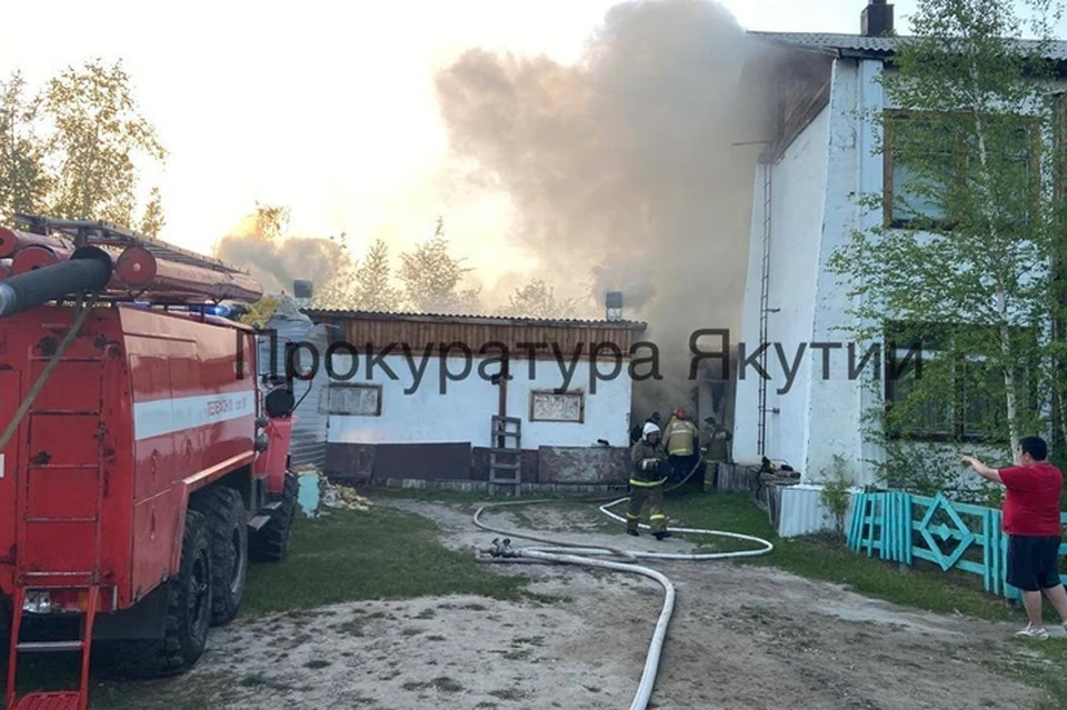 В Бердигестяхе Якутии сгорела пристройка у гимназии
