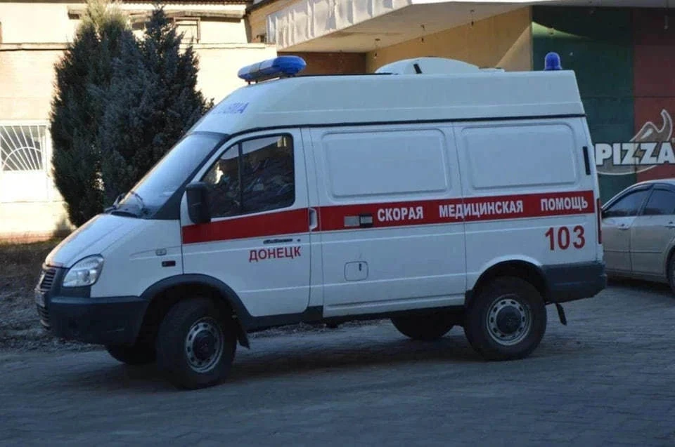 В результате обстрела ВСУ в Петровском районе Донецка ранен мирный житель