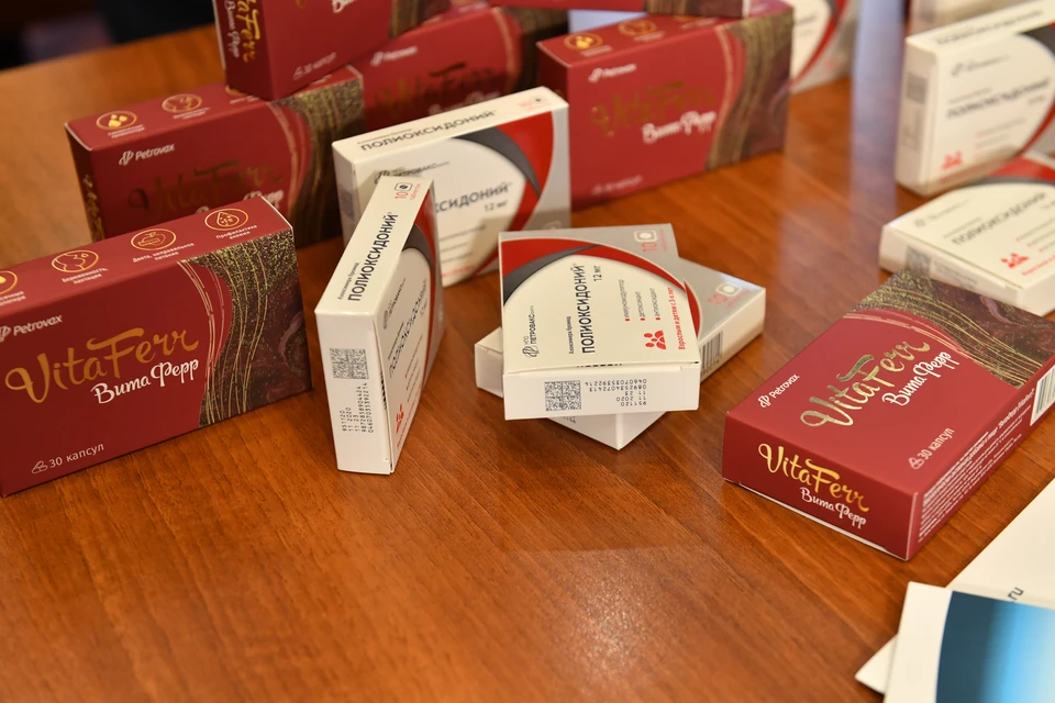 На склад ульяновской Госпатеки привезли 42000 упаковок лекарств для льготников