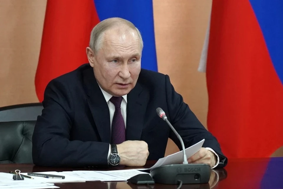 Путин: Россия не бряцает ядерным оружием