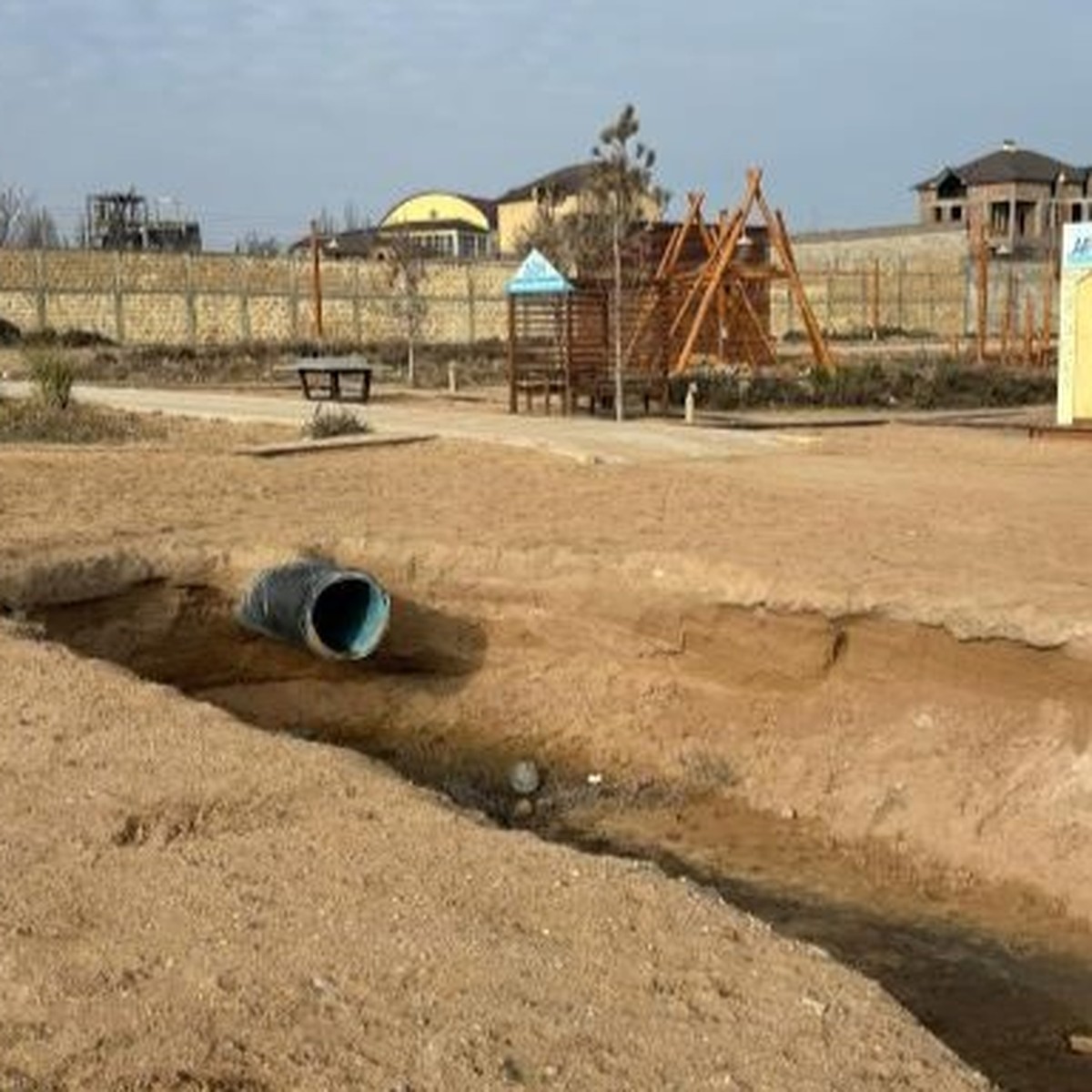 В Дербенте мэрию обязали прекратить сброс сточных вод в районе набережной -  KP.RU