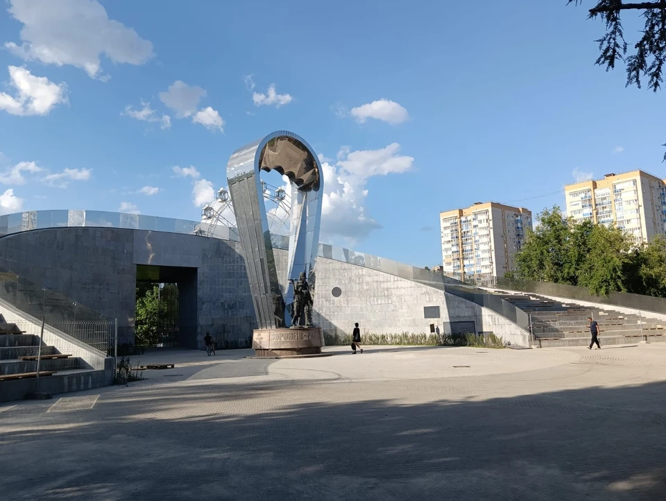 Власти обещают, что музей ВДВ скоро откроют для посетителей.