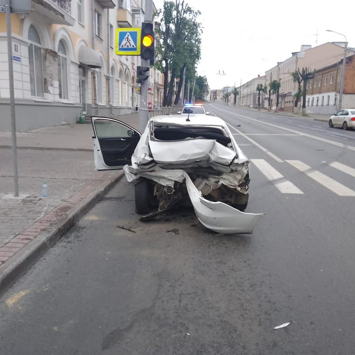 Во Владимире в столкновении двух такси пострадали девушки-пассажирки - KP.RU