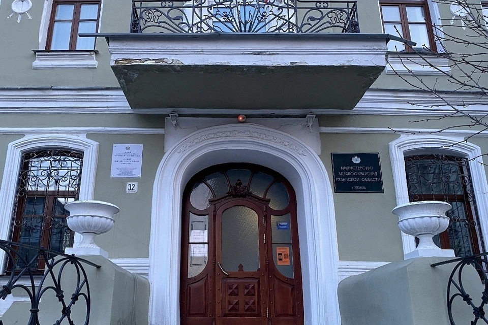 Минздрав предоставил доказательства по делу против Андрея Карпунина, но суд отложили.