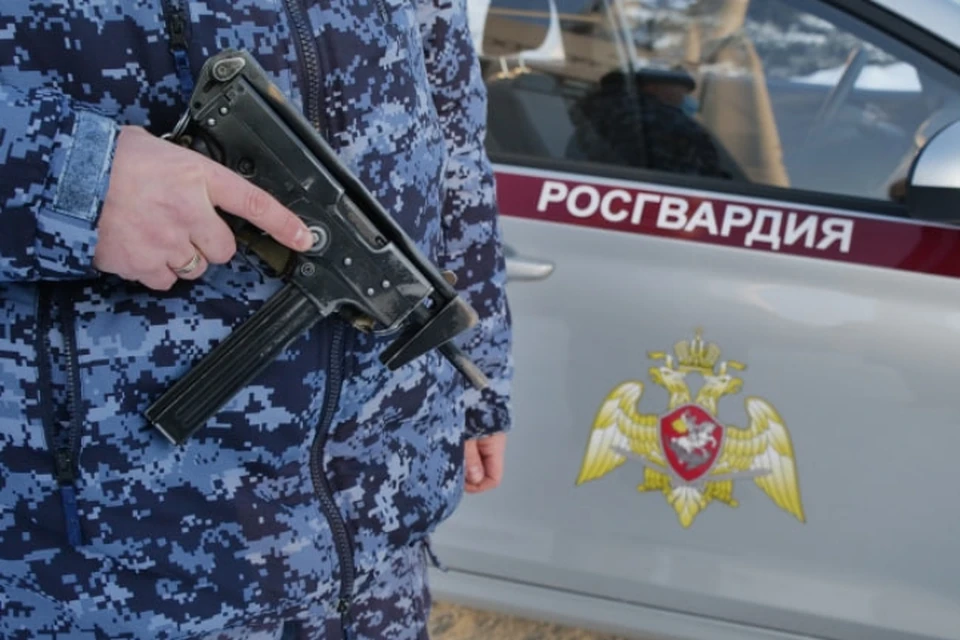 Житель Иркутской области подрался в отделении полиции Забайкалья.