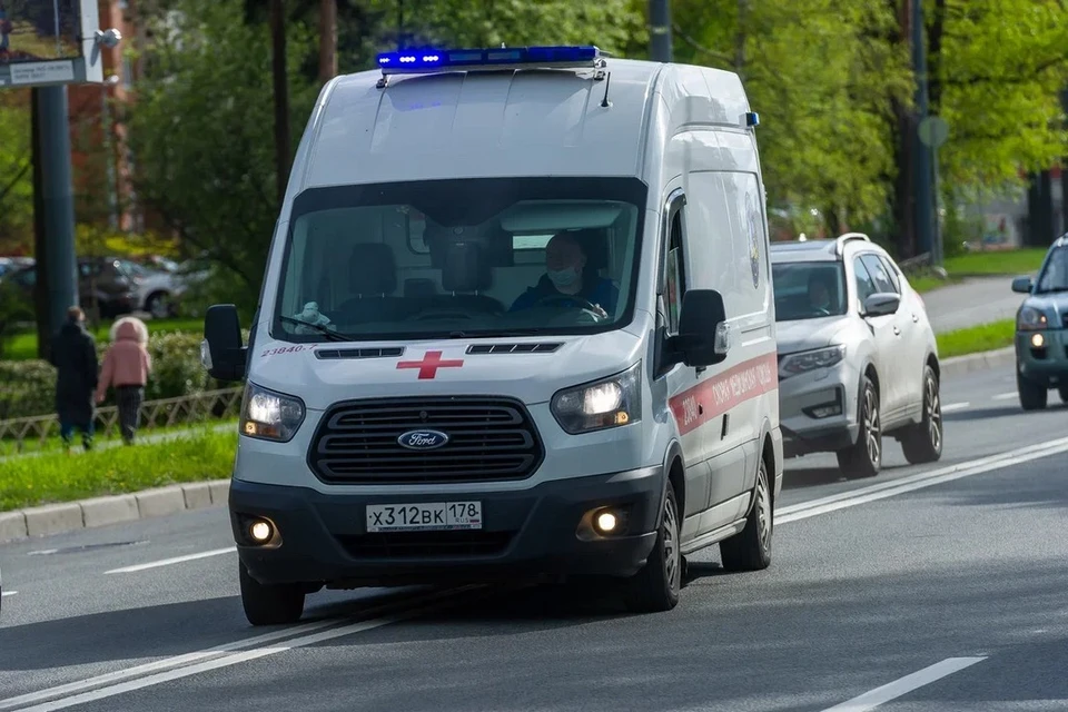 15-летний подросток попал в реанимацию из-за отравления наркотиками в Петербурге.