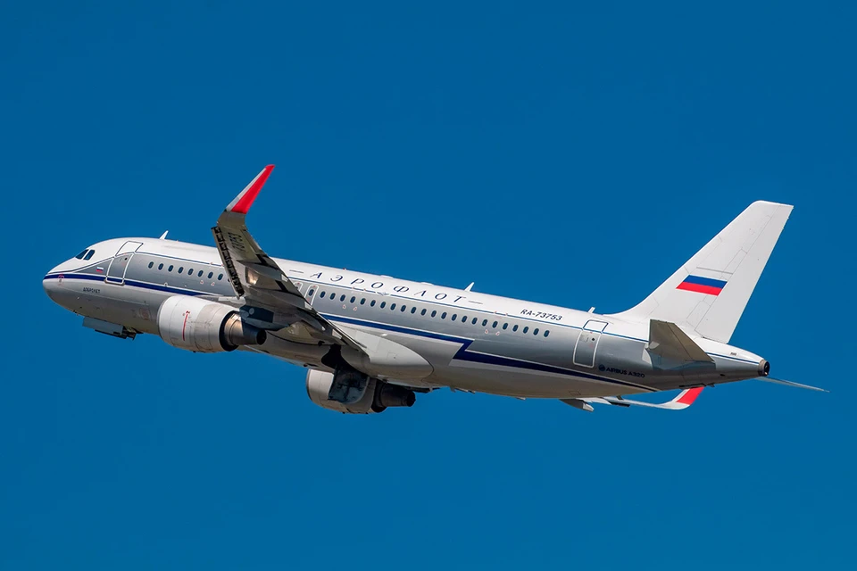 Аэрофлот объявил о повышении зарплат пилотов на 30 процентов. Фото: Алексей ПЕРЕСЛАВЦЕВ