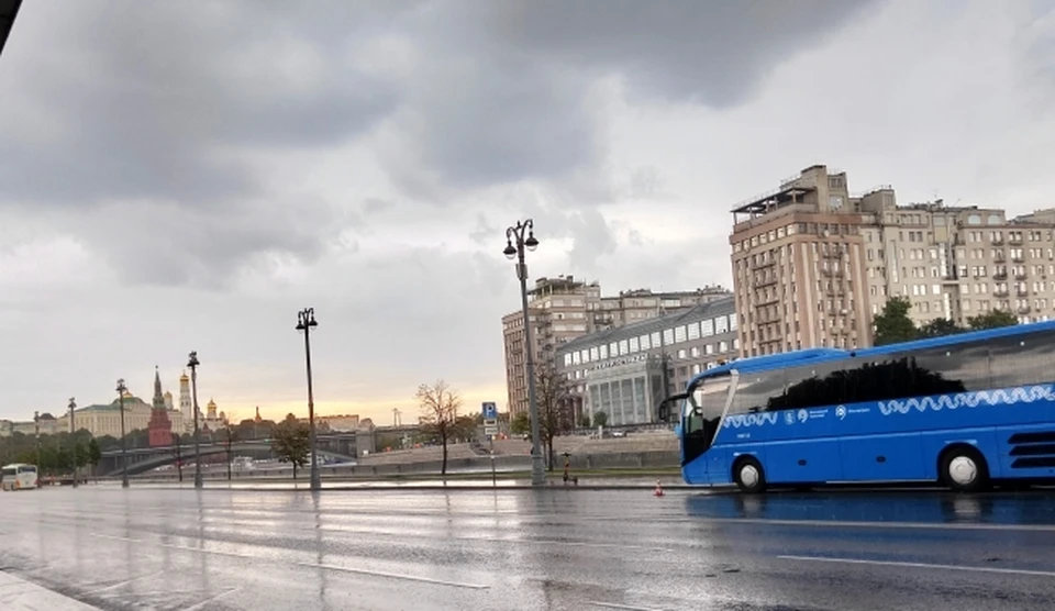 Кратковременные дожди и грозы ожидают Якутию завтра.
