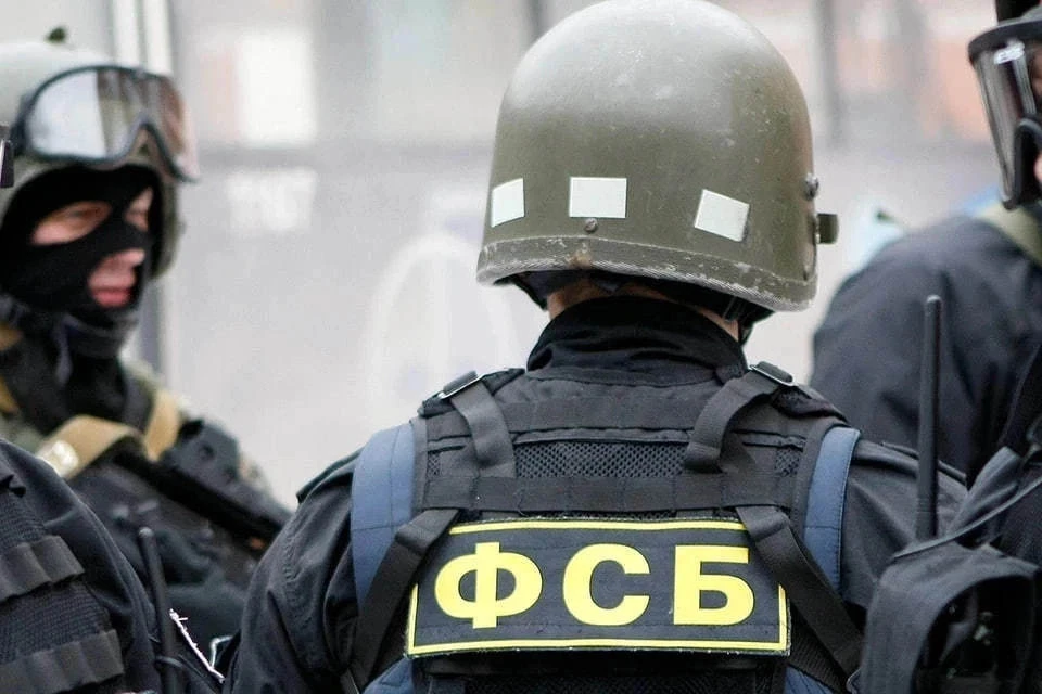 ФСБ задержала жителя Коми, пытавшегося вывезти военную технику из РФ