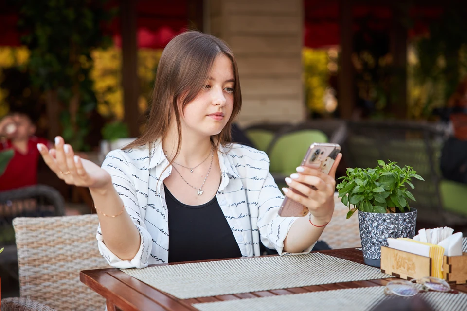 Жители Кубани жалуются на сбой в работе WhatsApp* Фото: Николай ОБЕРЕМЧЕНКО