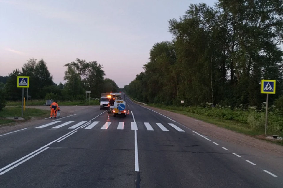 Работы идут в первую очередь на наиболее загруженных дорогах. Фото: kirovreg.ru