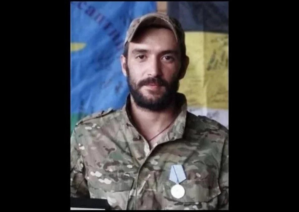 В Тарусском районе хоронят погибшего на СВО десантника – уроженца Украины