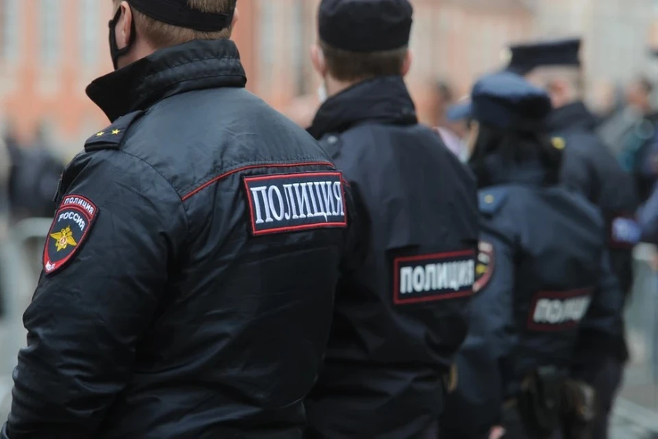 Неизвестные осквернили две могилы участников СВО в Ленинградской области