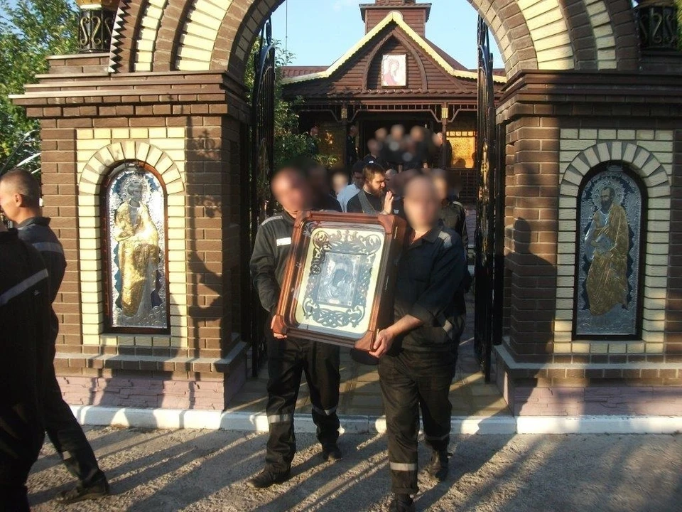 В ИК-10 Димитровграда прошел крестный ход с Жадовской иконой Божьей матери. ФОТО: УФСИН УО
