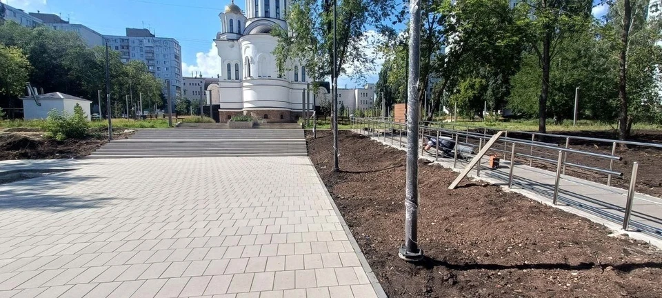 Плитку уложили в парке Воронежские озера. Фото: МАУ "Парки Самары"