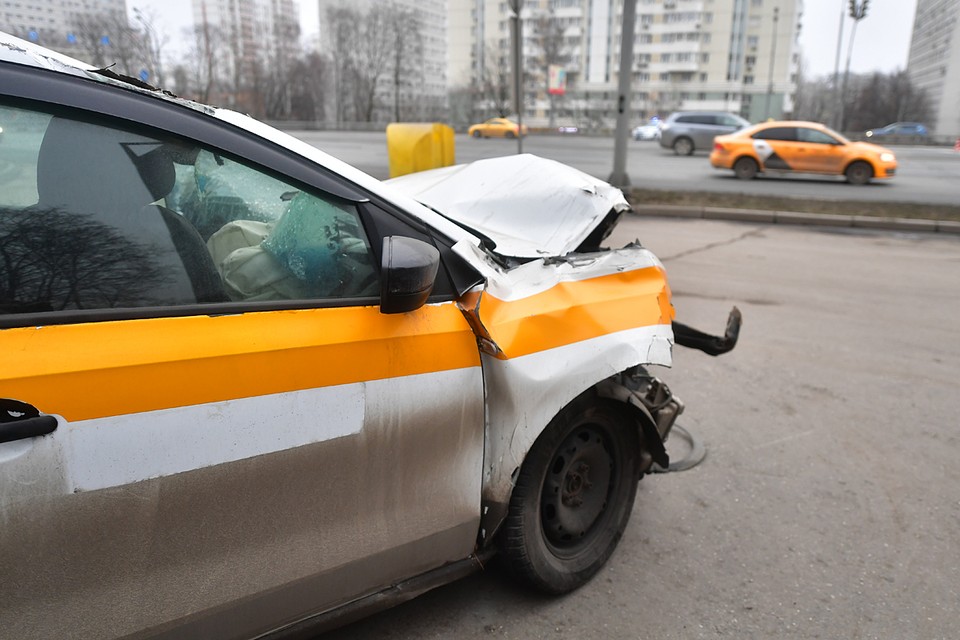 Вице-президент НАС Шапарин объяснил, почему стало меньше аварий с московскими такси и каршерингом