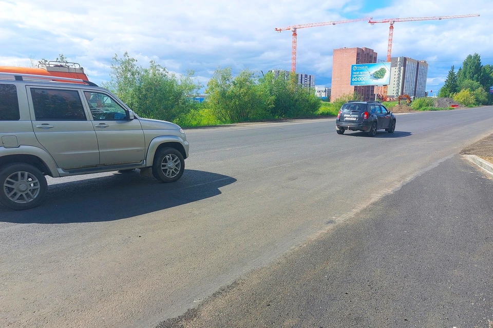 Один из самых оживлённых дорожных участков в Сыктывкаре – Октябрьский проспект. Фото: мэрия Сыктывкара.