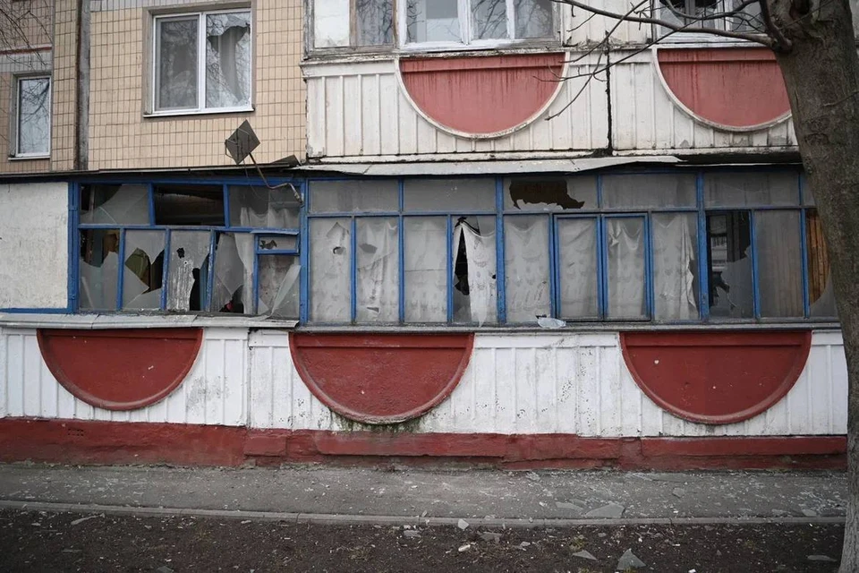 Украинский беспилотник сбросил взрывчатку возле МКД в белгородском Грайвороне.