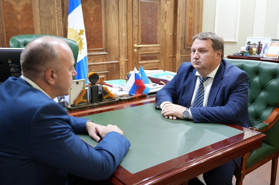 Глава Ульяновска обсудил с директором ГАЗа развитие сферы автомобилестроения. ФОТО: тг-канал Александра Болдакина