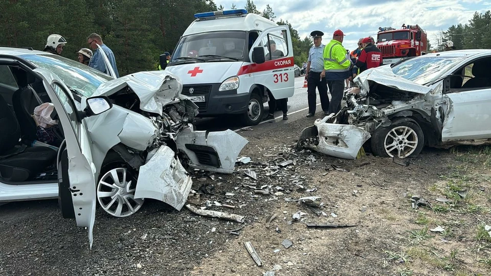Пассажир Ford Focus также получила повреждения и направлена в больницу.