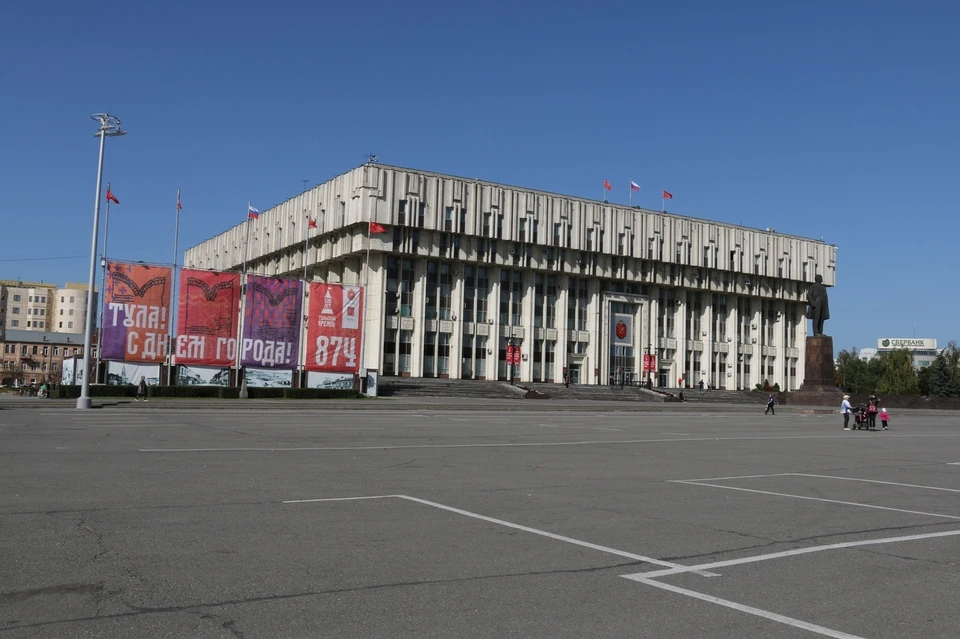 Более 430 тысяч рублей потратят на праздничное оформление Тулы ко Дню города