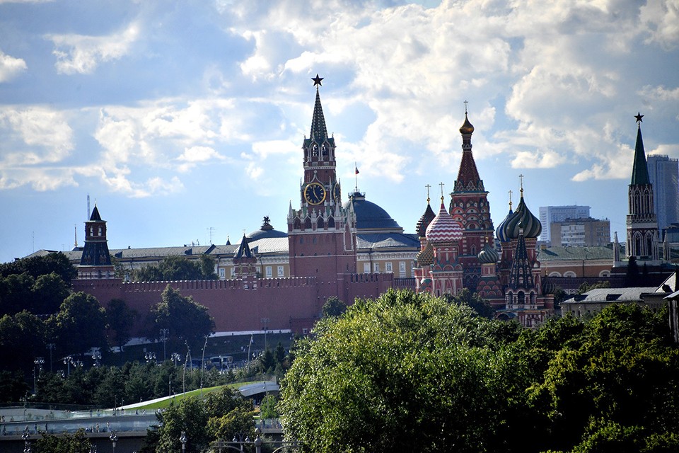 Россия вошла в тройку стран с наименьшим госдолгом на душу населения: Что это значит