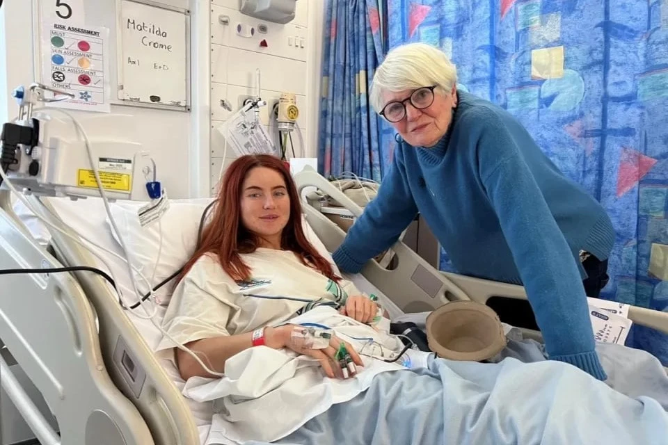 The Sun: В Великобритании врачи не могли поставить 24-летней девушке диагноз. Фото: личный архив семьи Кром