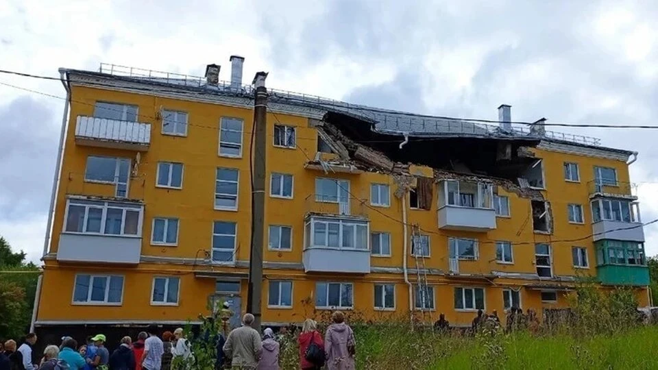 СК: Взрыв газа в многоэтажке Кизела под Пермью произошел по вине пьяных жильцов Фото предоставлено очевидцами