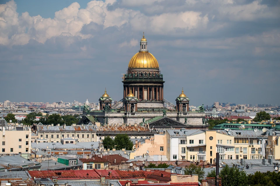 В Петербурге сентябрь продолжит радовать аномально теплой погодой.