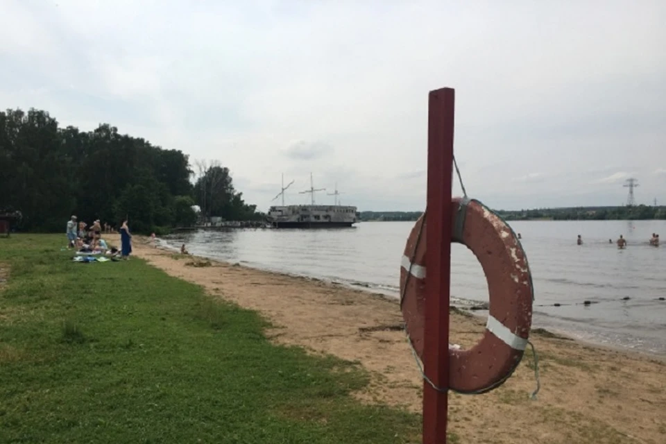 Для таких мест отдыха у воды в городе нужна новая концепция.