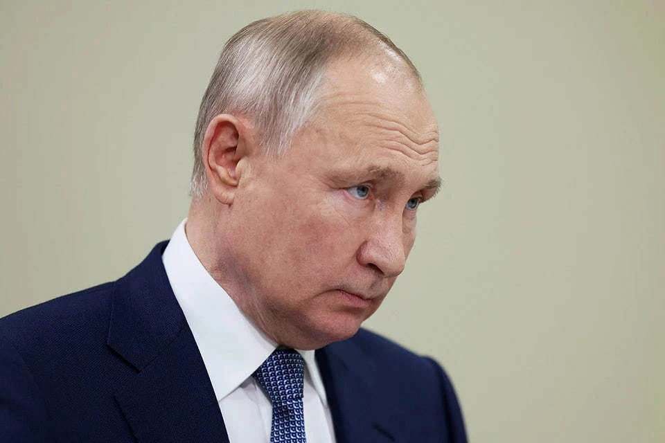 Владимир Путин указом исключил иноагентов из кадрового резерва госструктур