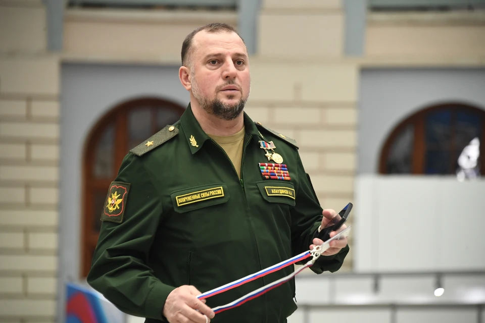 Алаудинов рассказал о неудачной попытке ВСУ прорваться на танке и бронемашине в Курской области.