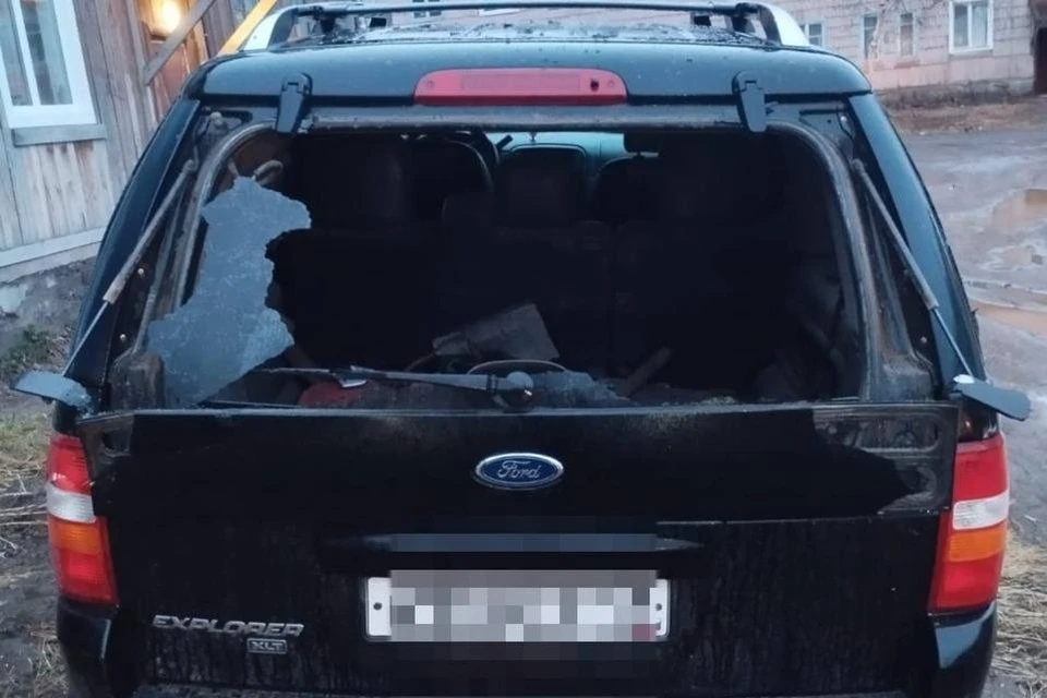 От рук ревнивца пострадал недешевый автомобиль. Фото: прокуратура Камчатского края
