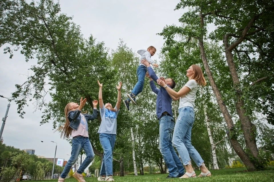 В Башкирии многодетные семьи могут получить единовременную выплату.