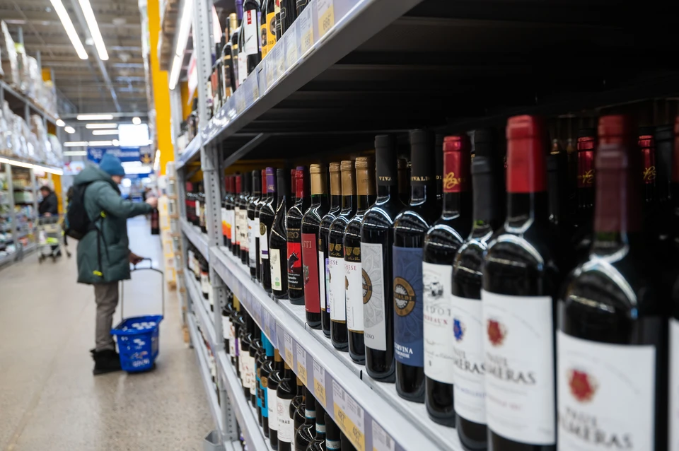 Несмотря на сокращение продаж алкоголя, свердловчане не стали меньше употреблять спиртное