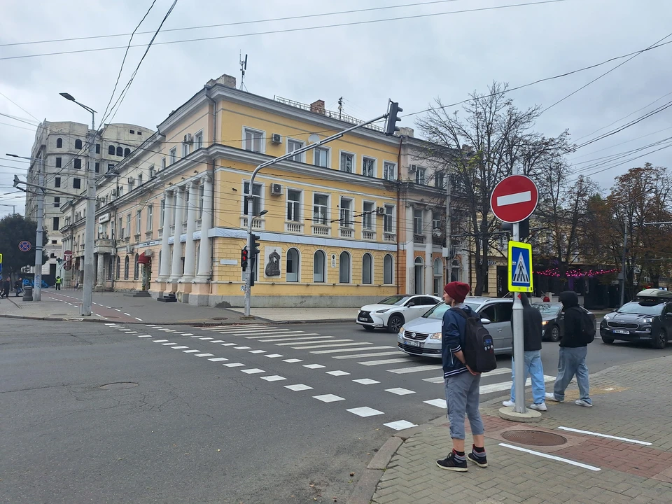 И в Кишиневе все меньше жителей, уезжают за границу в поисках лучше доли. Фото: "КП"