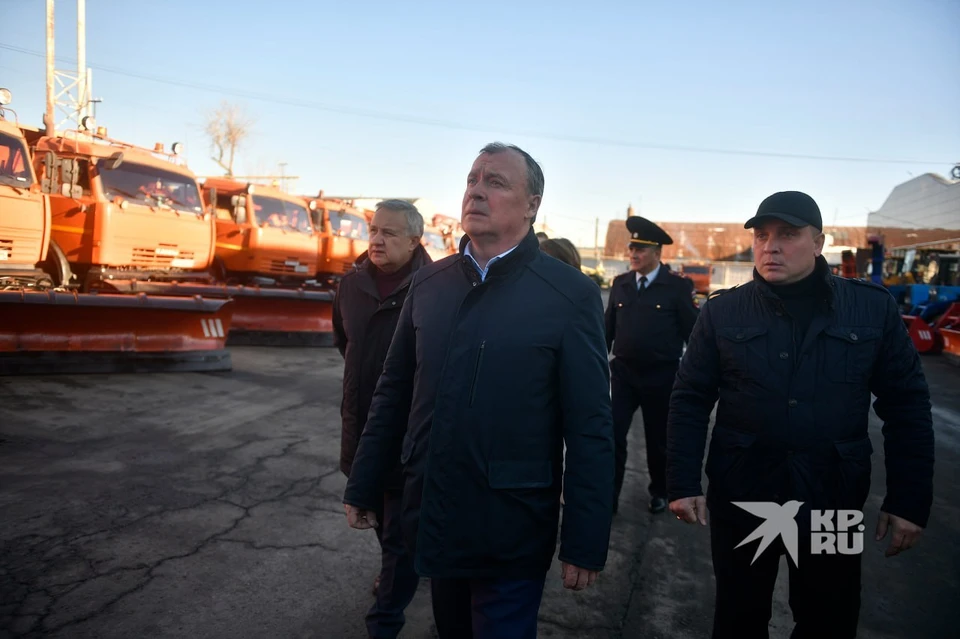 Алексей Орлов лично проверил готовность спецтехники к зимнему периоду
