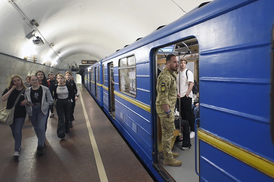 В Киеве жители прячутся от военкомов и ждут прихода русских