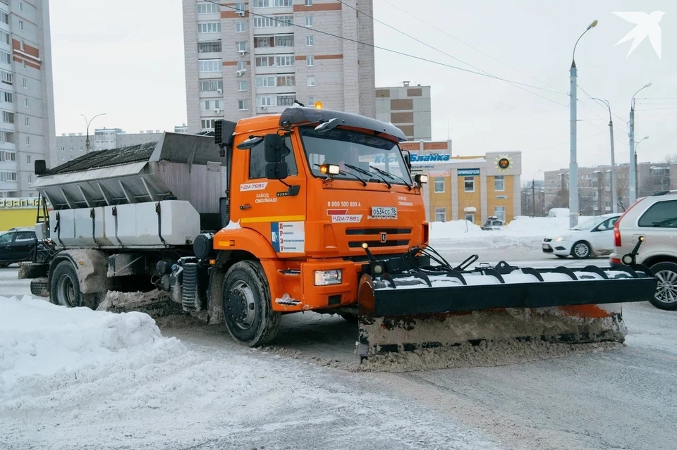 Около 200 единиц техники задействуют в содержании дорог и тротуаров Ижевска