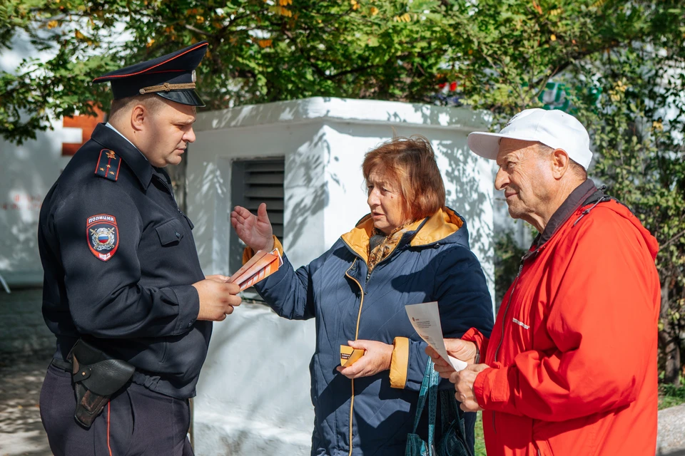 Денис Жидков всегда хотел помогать людям разрешать сложные жизненные ситуации. Фотограф: Мария Мостипака