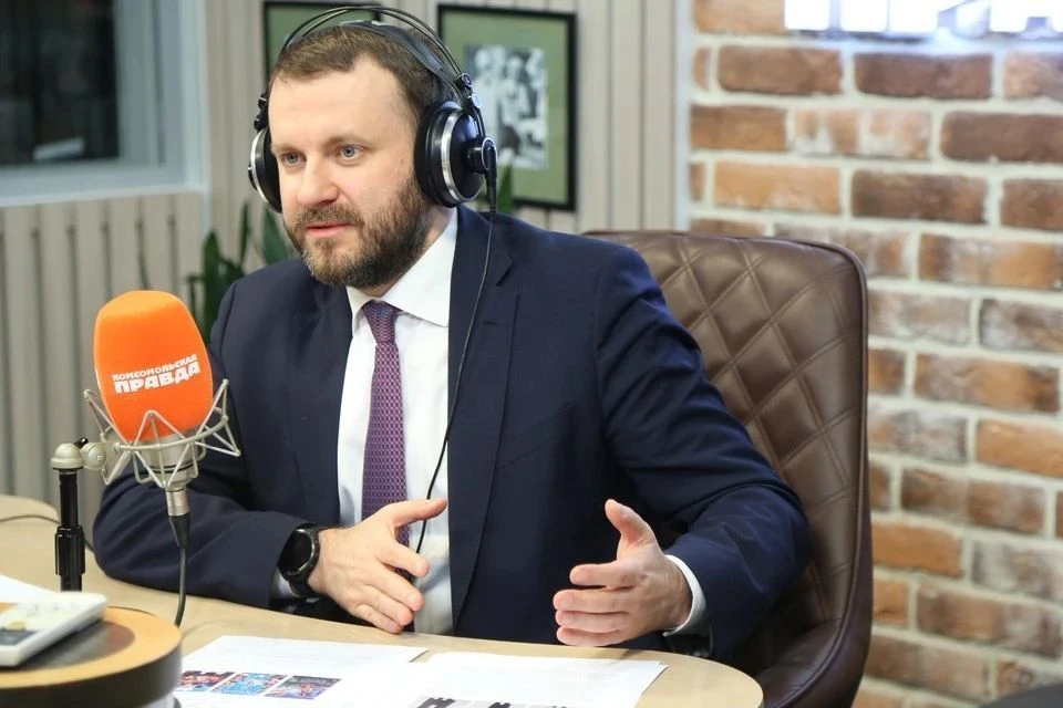 Орешкин отметил, что многие действия России и БРИКС в экономике непубличны