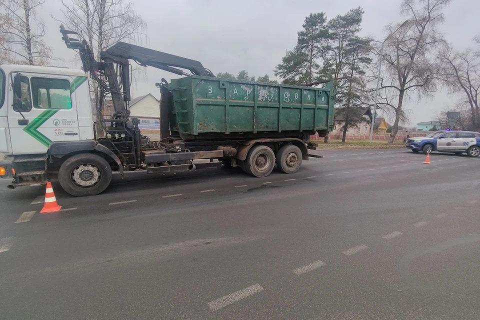 Большегруз сбил женщину, переходившую дорогу в Минском районе. Фото: телеграм-канал УВД Миноблисполкома