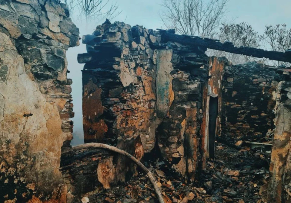 В Ростовской области из-за печи в пожаре погибла пенсионерка. Фото: ГУ МЧС по Ростовской области