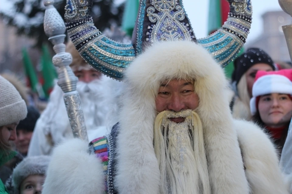 Первые елочки зажглись в Якутии.