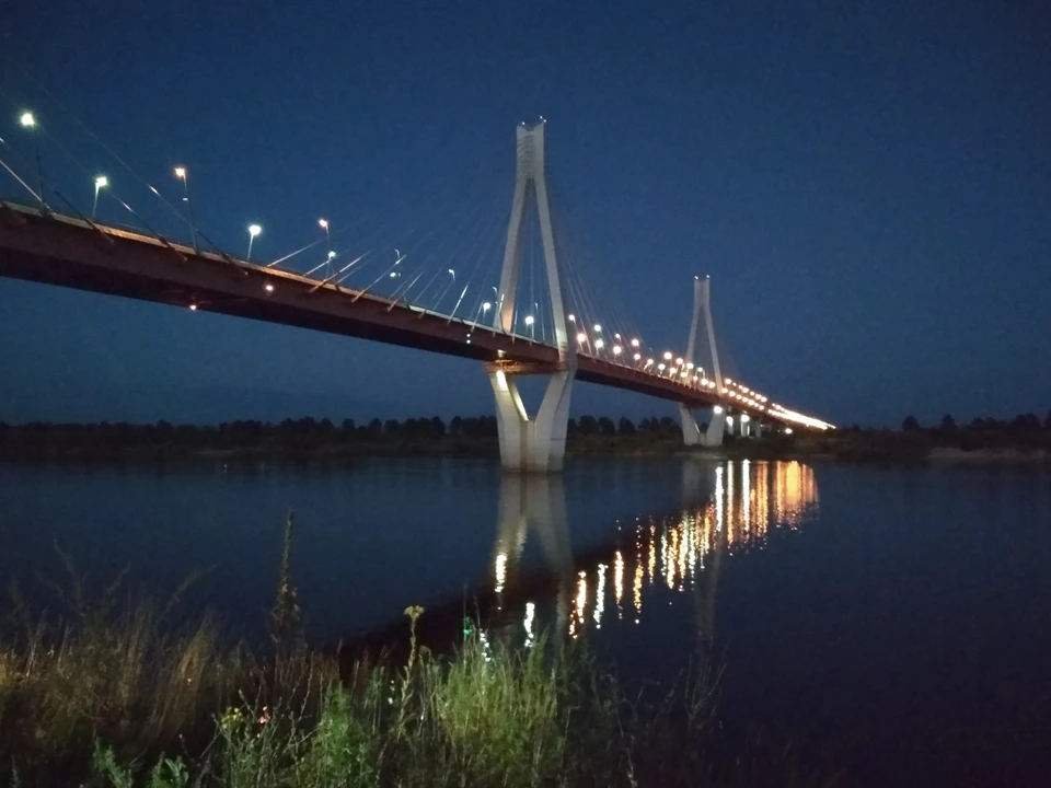 Старый мост в Муроме сейчас лишился подсветки.