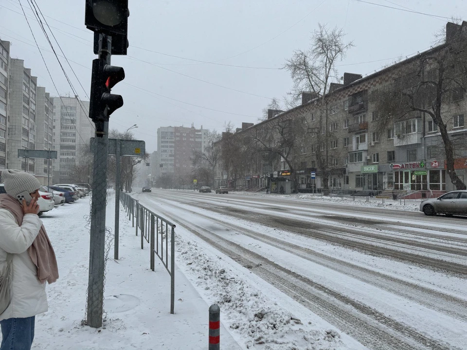 Тюменских водителей предупредили об опасности на дорогах.